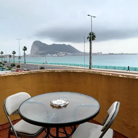 Gibraltar Views * La Línea de la Concepción